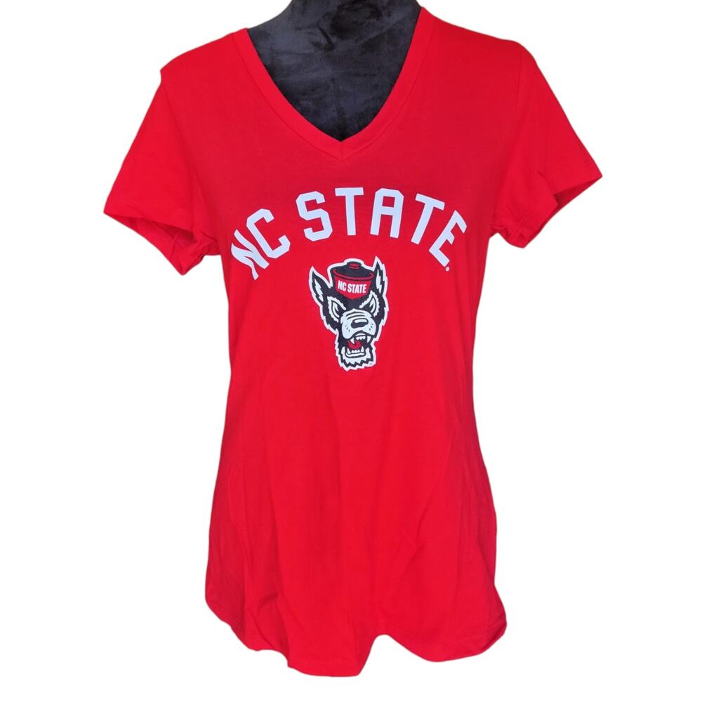 NC State Wolfpack Womens Medium Red V Neck T Shirt NCAA College Football NWT